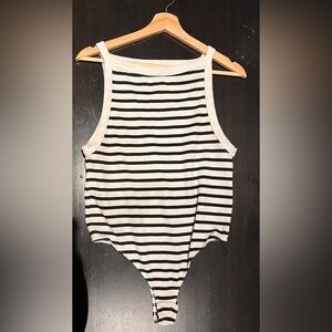 Stripped black and white bodysuit - Size M